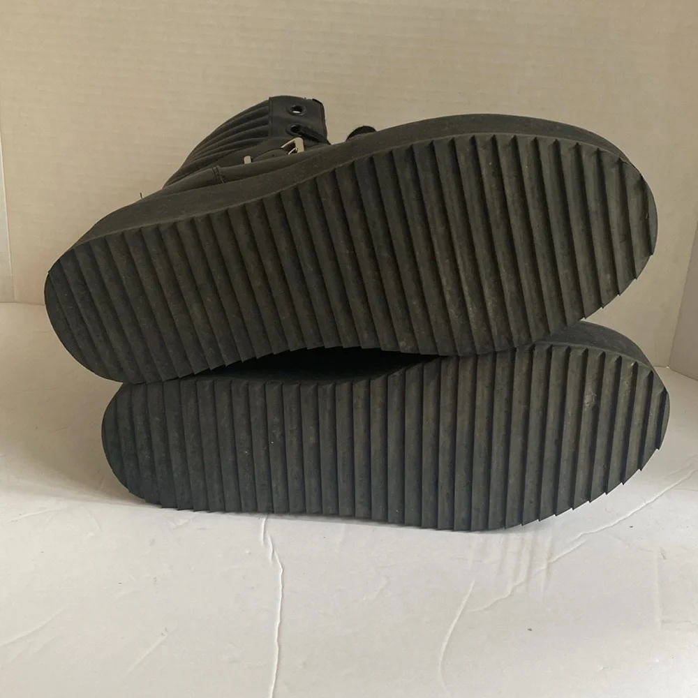 Killstar | Luna High-tops Size 9